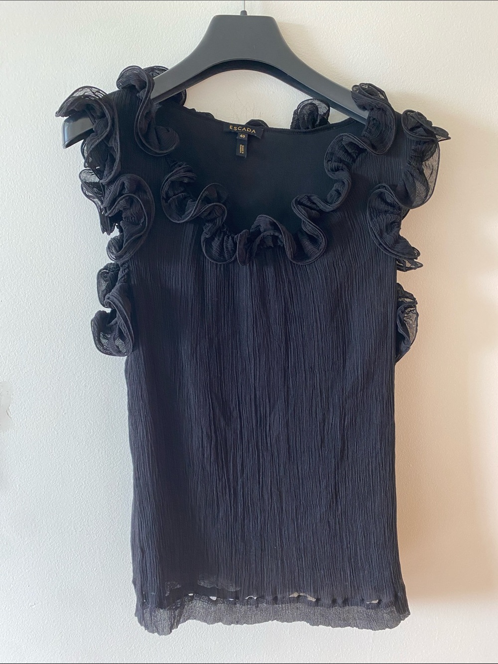 Escada Black Romantic Ruffle Silk Sleeveless Camisole Tank size 40 (medium)